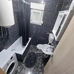 Pesa With Private Pool, Jacuzzi & Sports Garden Апартаменти Подгориця