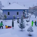 Апартаменти Pesa With Private Pool, Jacuzzi & Sports Garden *