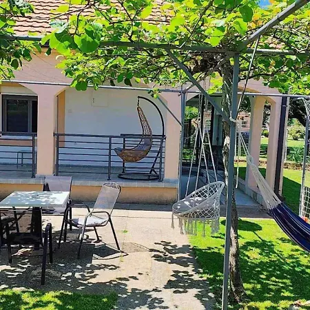 Hidden Oasis Pesa - Luxury With Pool &