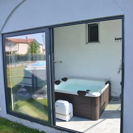 Hidden Oasis Pesa - Luxury With Pool &